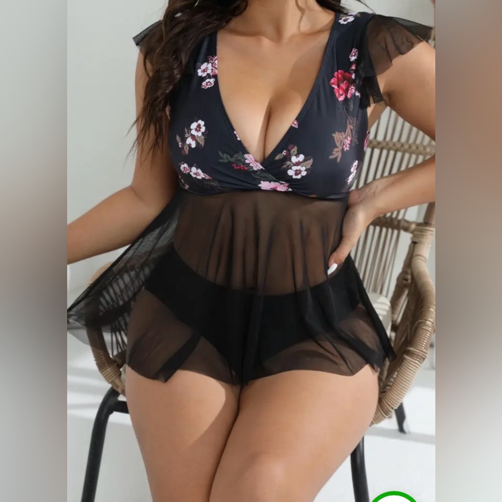 New Black floral swimsuit 2pc bathing suit women’s 2X 20 22